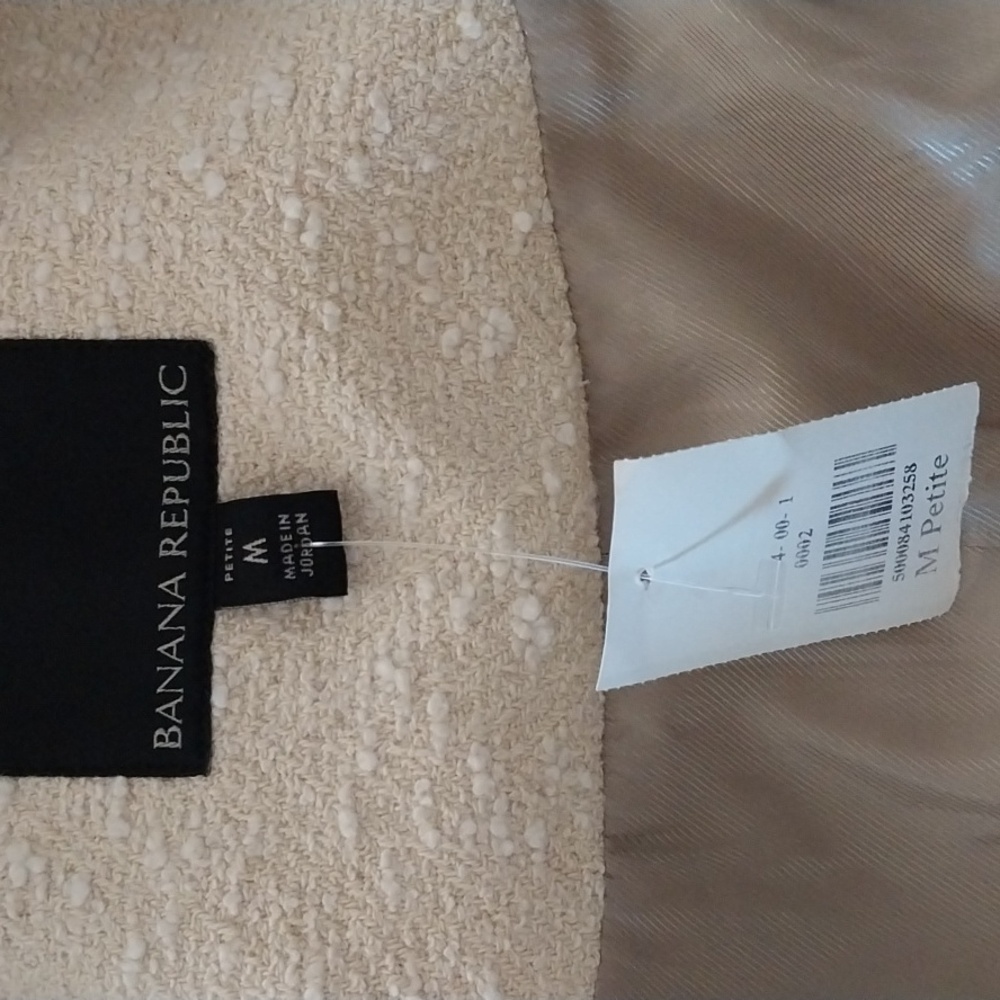 Woman's Jacket - Picture 5 of 10